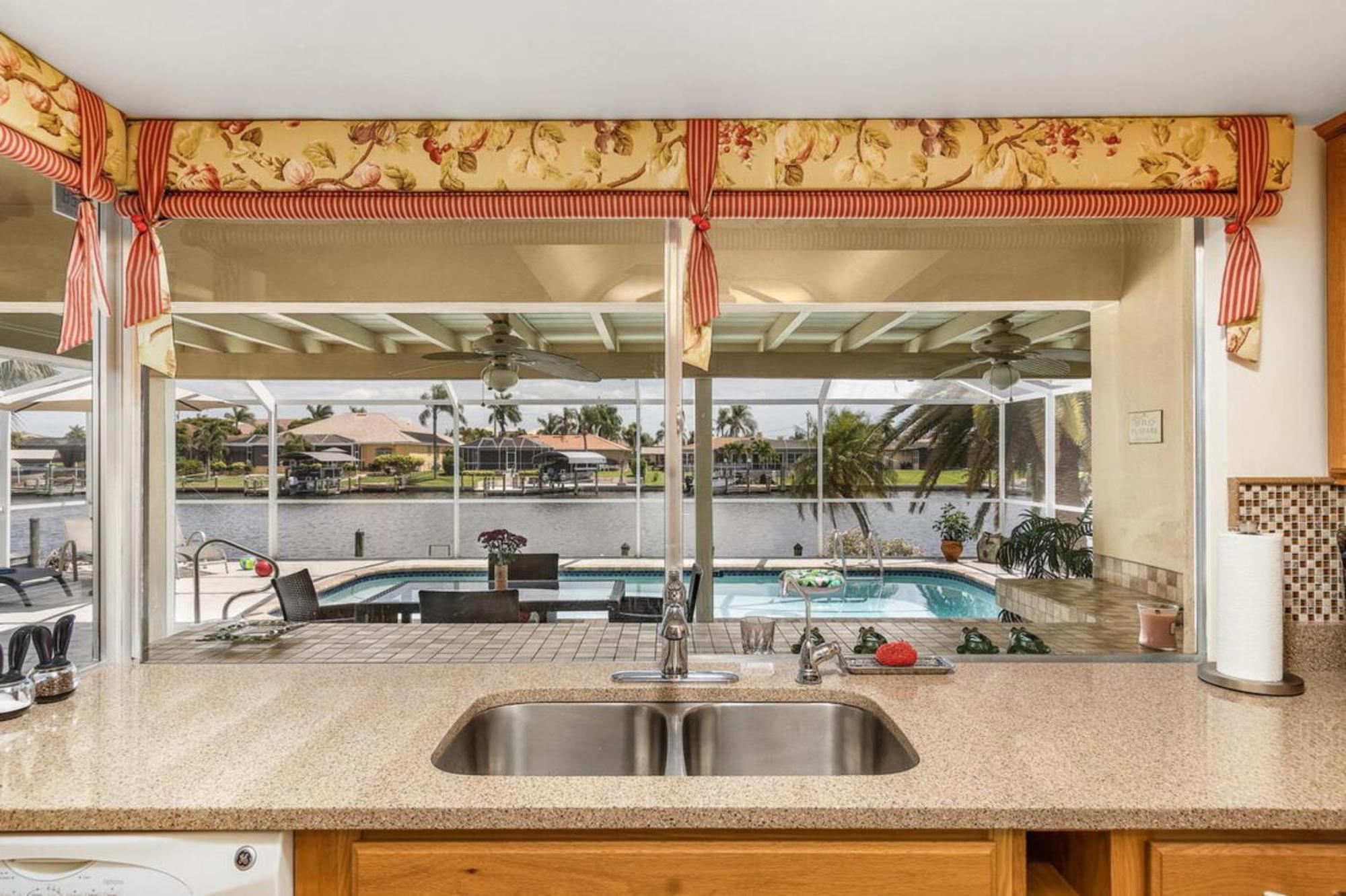 Villa Catalina Isles - Holidays In Paradise Cape Coral Exterior foto